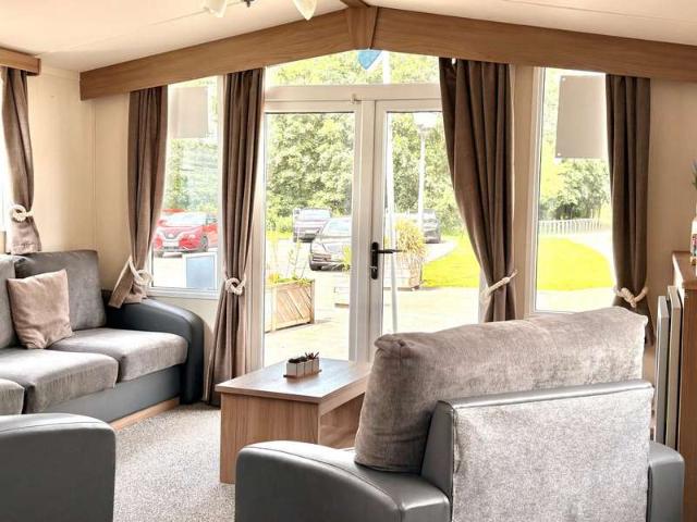 House for sale in Tunstall, Roos