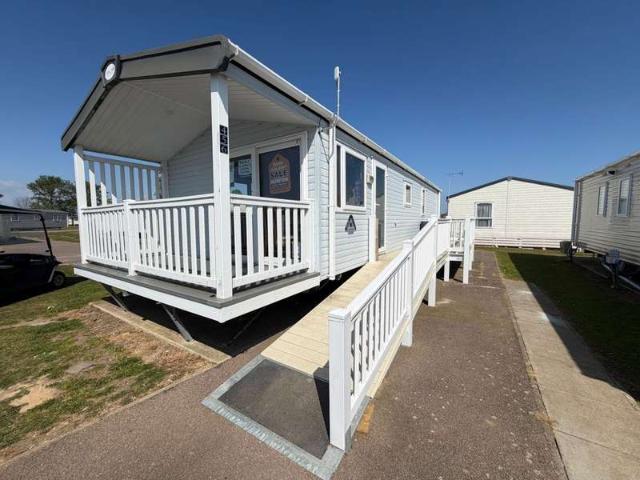 House for sale in Dale Hill, Essex