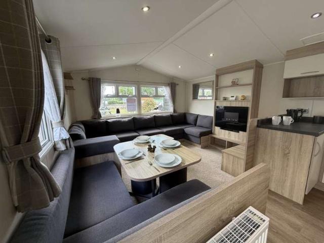 House for sale in Littlecote, West Sussex