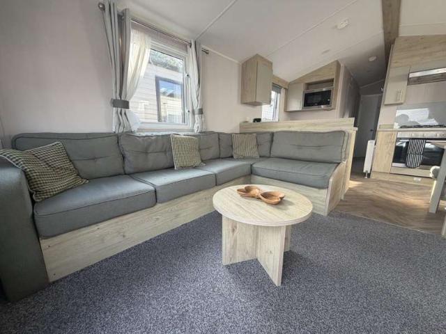 House for sale in Littlecote, West Sussex