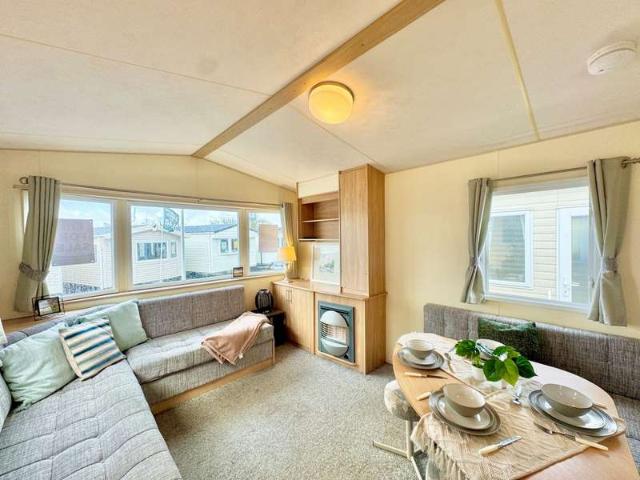 House for sale in Dale Hill, Essex