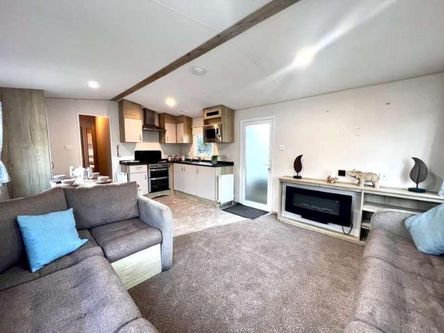 House for sale in Heathlands, East Sussex