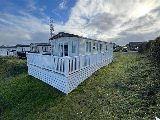 House for sale in Hayle, Cornwall