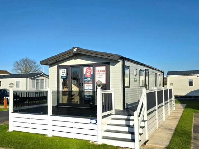 House for sale in Seasalter, Canterbury