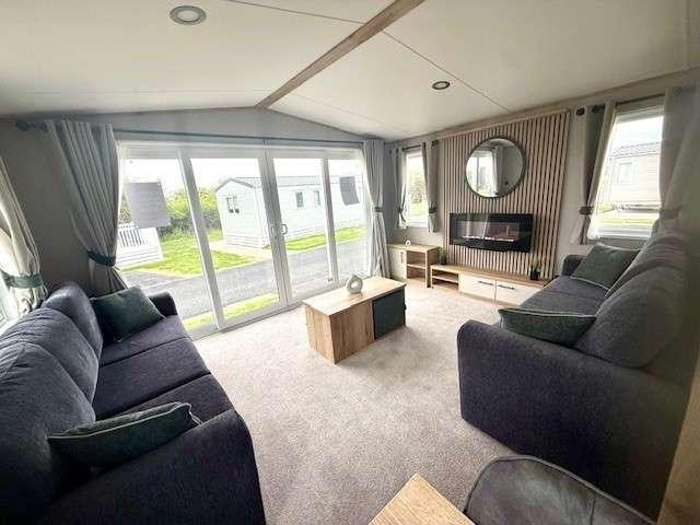 House for sale in Upper Dovercourt, Dale Hill