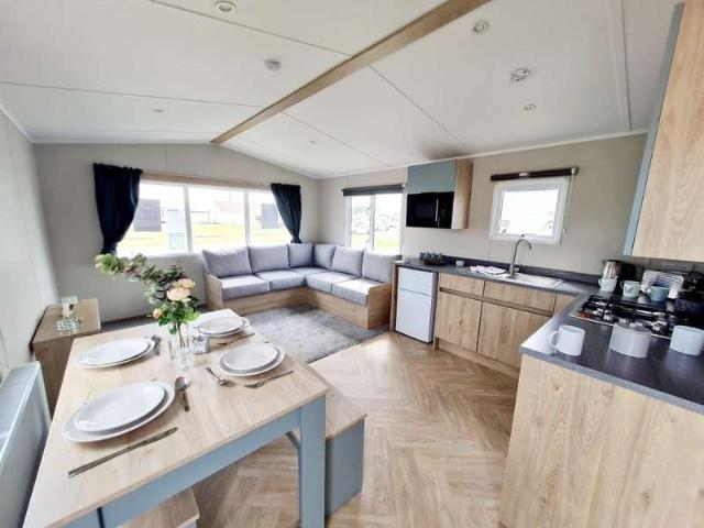 House for sale in Dale Hill, Essex
