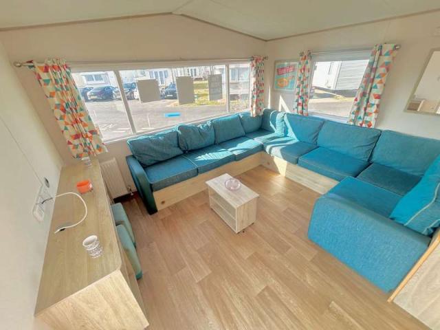 House for sale in Dale Hill, Essex