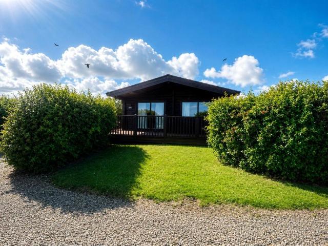 Park Home for sale in Llandeloy, Wales