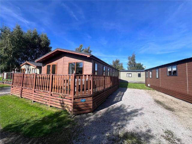 Park Home for sale in Warton, Bare