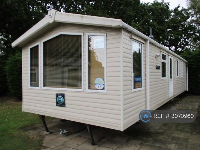 Park Home for rent in Thurleigh, Bedford