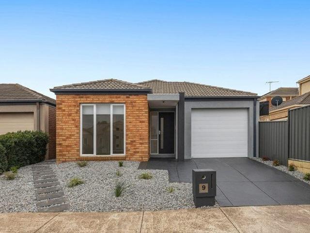 House for rent in Caroline Springs, Melbourne