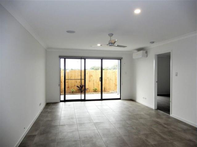Townhouse for rent in Promenade, Greater Brisbane