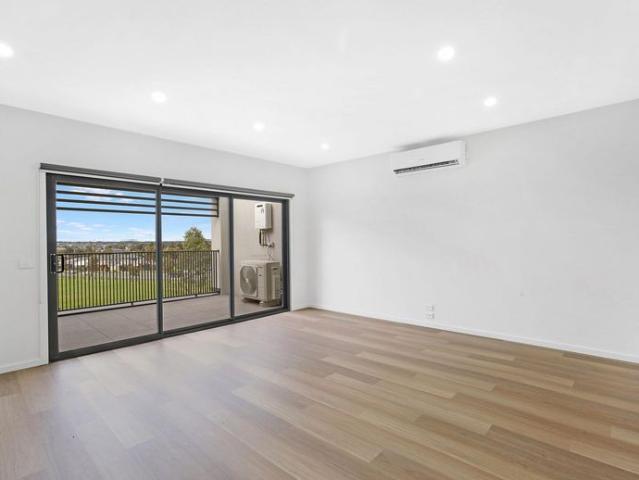 Townhouse for rent in Camerons Creek, Victoria