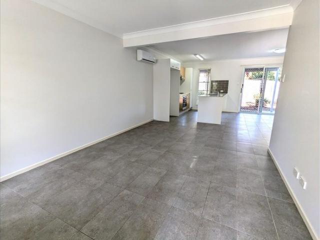 Townhouse for rent in Toombul, Queensland