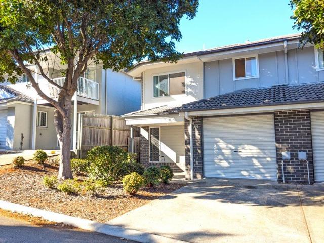 Townhouse for rent in Toombul, Queensland