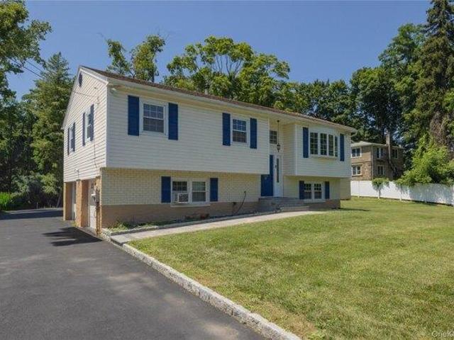 House for sale in Cortlandt Manor, New York