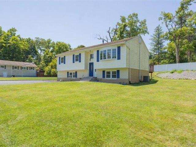 House for sale in Cortlandt Manor, New York