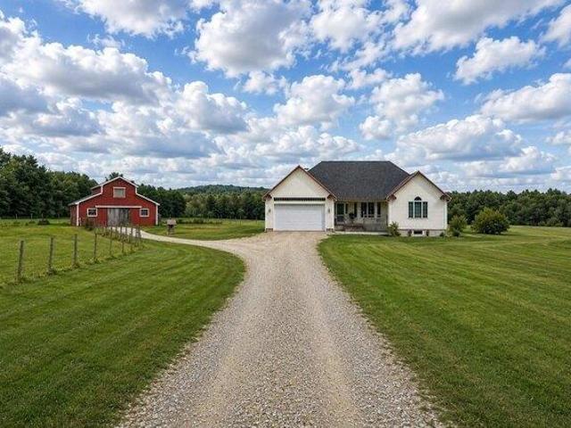 House for sale in Monmouth, Maine
