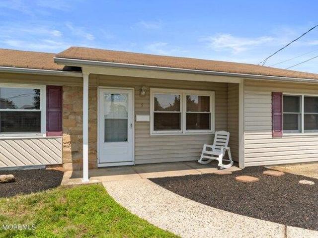House for sale in Monroe Township, New Jersey