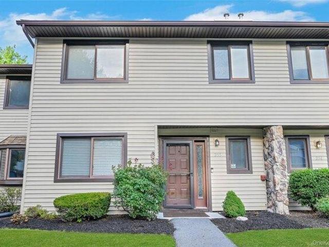 Condo for sale in Chester, New York