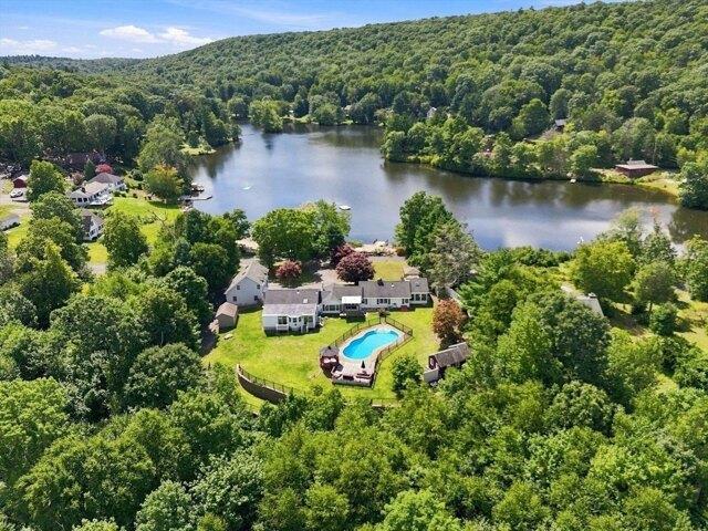 House for sale in Hampden, Massachusetts