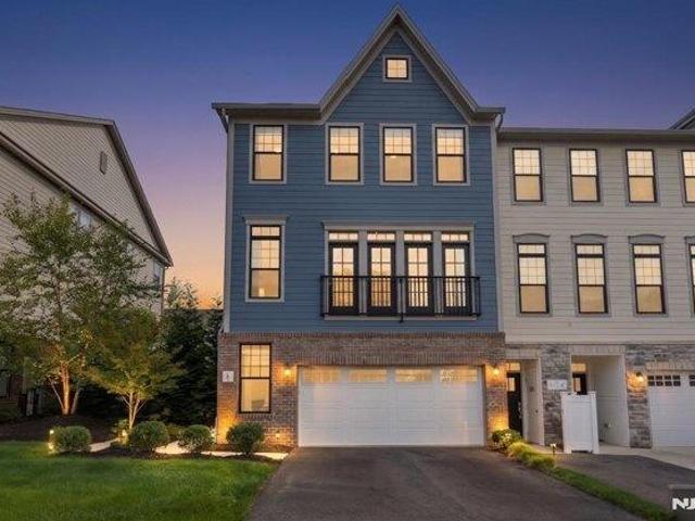 House for sale in Montvale, New Jersey