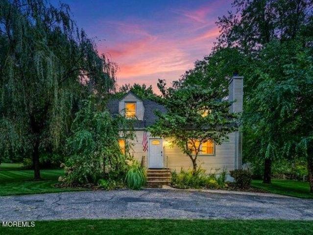 House for sale in Marlboro Maples, Marlboro Township