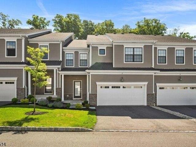 Condo for sale in Morris Plains, New Jersey