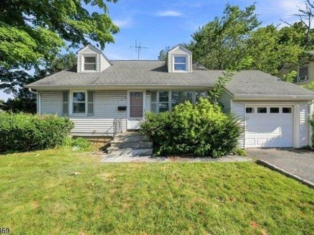 House for sale in Morris Plains, Morris County
