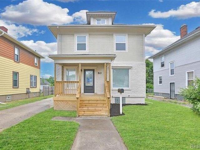 House for sale in Mount Clemens