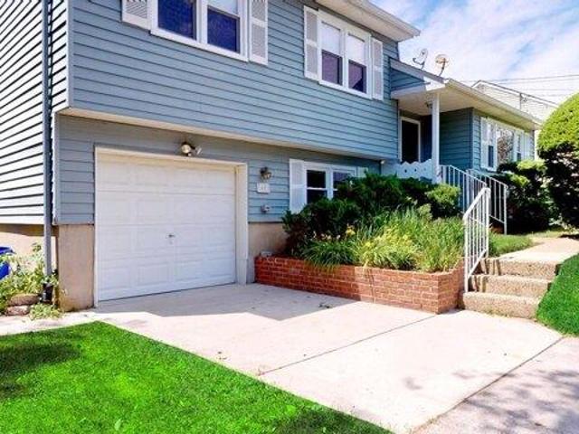House for sale in Mount Holly, New Jersey