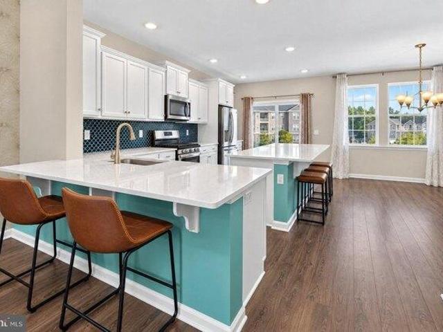 House for sale in Jefferson Luxury Apartments, Mount Laurel Township