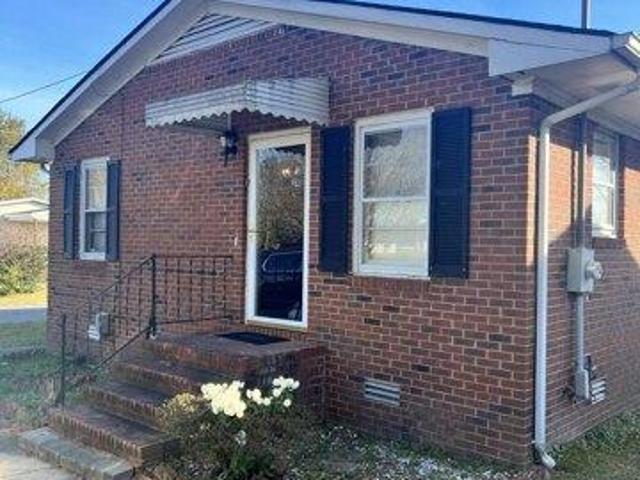 House for sale in Mount Olive, North Carolina