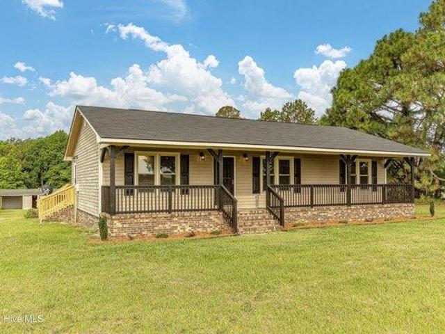 House for sale in Mount Olive, North Carolina