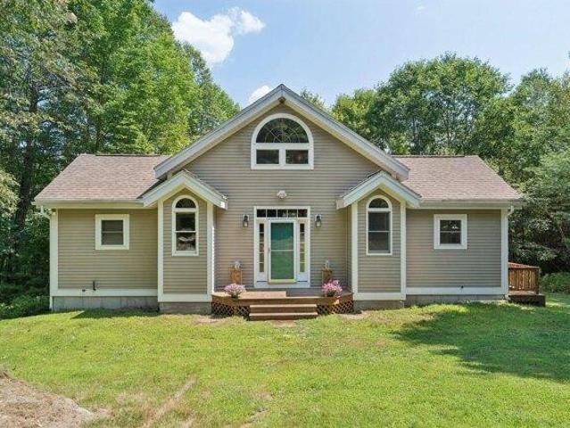 House for sale in Mount Vernon, Maine