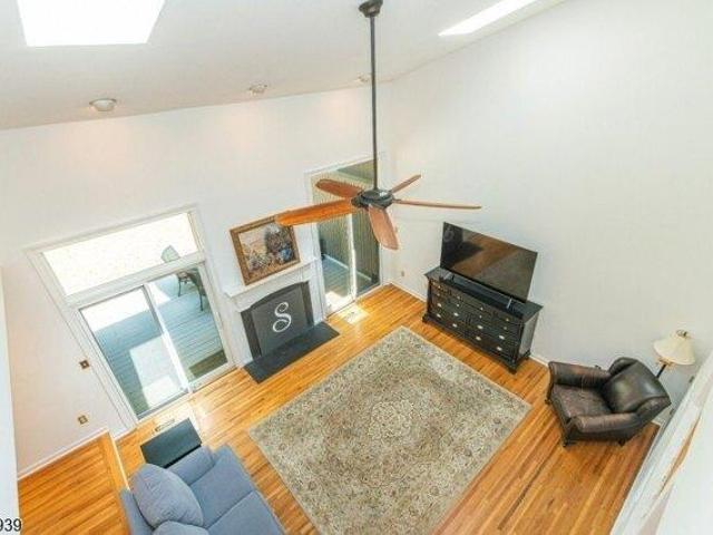 House for sale in Fox Hill, Mountain Lakes