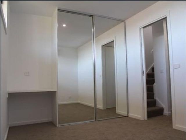 Townhouse for rent in Camerons Creek, Victoria