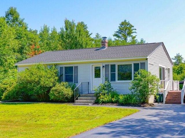 House for sale in Naples, Maine
