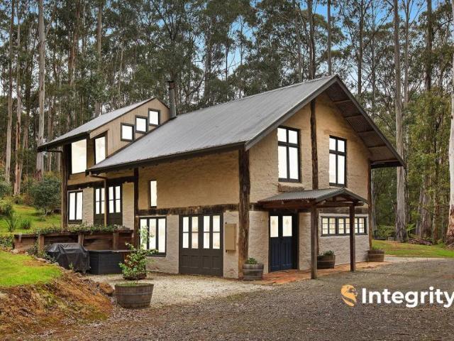 House for rent in Narbethong, Victoria