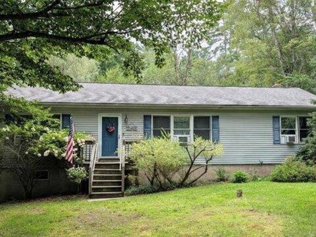 House for sale in Barryville, New York