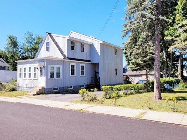 House for sale in Ward 6, Nashua