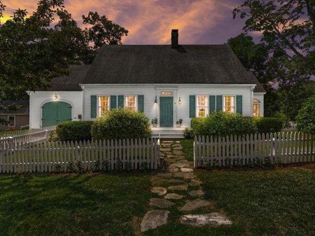 House for sale in New Hampshire
