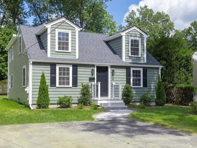 House for sale in West Natick, Natick