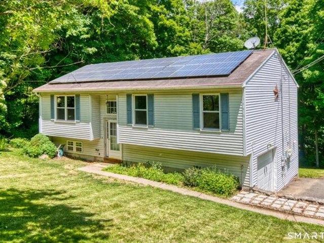 House for sale in Naugatuck, Connecticut