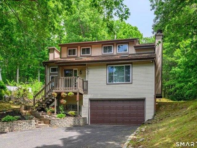 House for sale in Naugatuck, Connecticut
