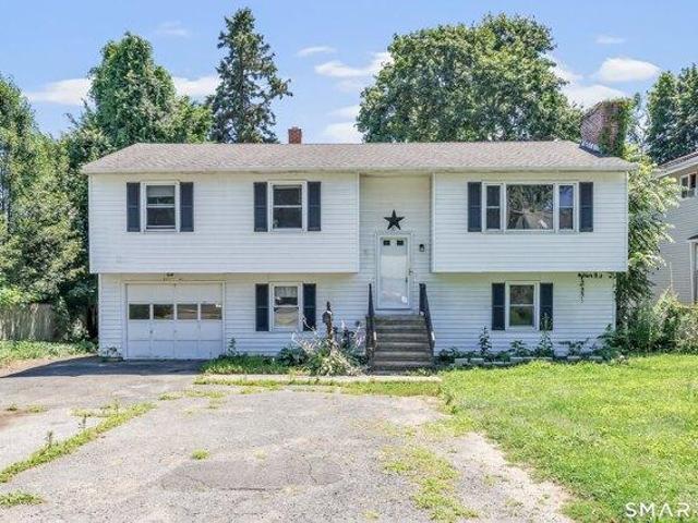 House for sale in Naugatuck, Connecticut