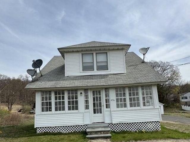 House for sale in Naugatuck, Connecticut