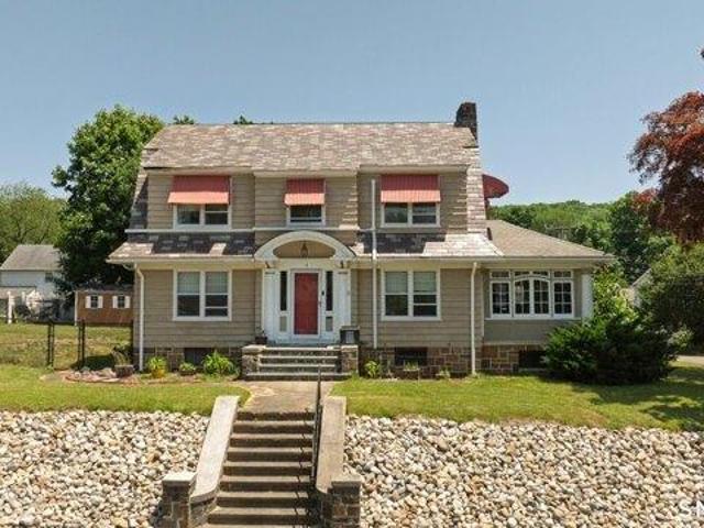House for sale in Naugatuck, Connecticut