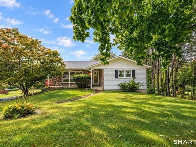 House for sale in Naugatuck, Naugatuck Valley Planning Region