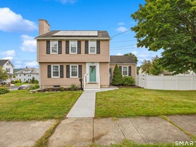 House for sale in Glen Ridge, Naugatuck